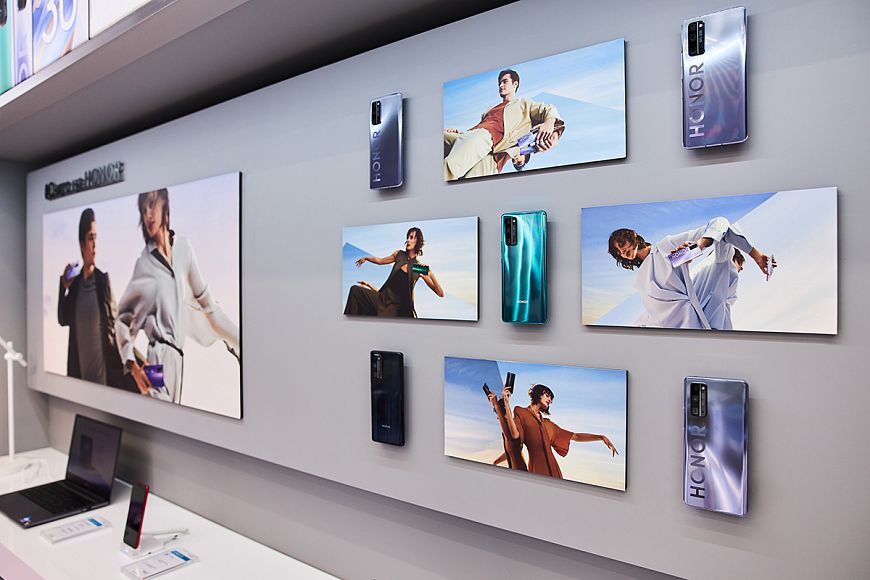 Монобрендовые магазины HONOR по всей России!