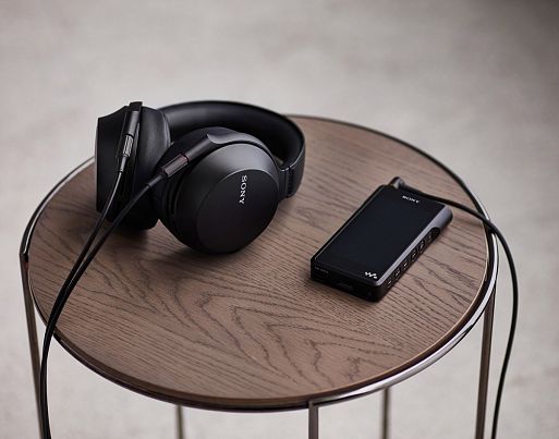 Накладные наушники Sony MDR-Z7M2