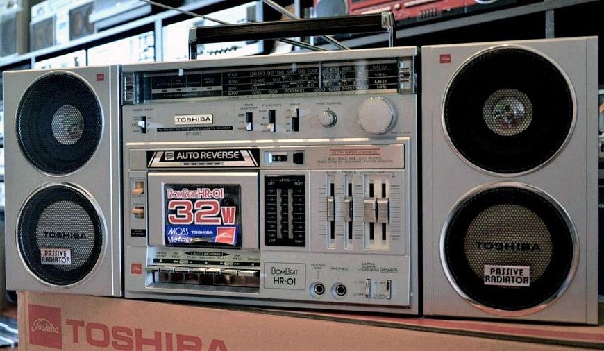 Toshiba RT-S953 (BomBeat HR-01)