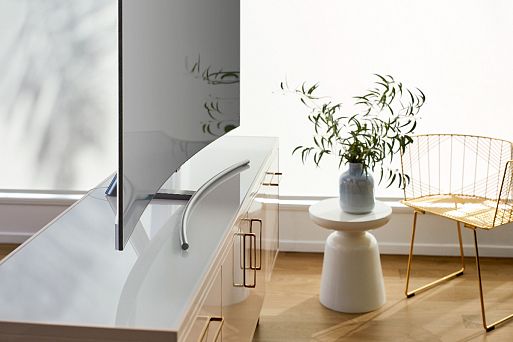 QLED телевизор Samsung Q8C