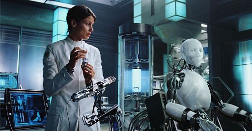 21. Я, робот / I, Robot (2004)