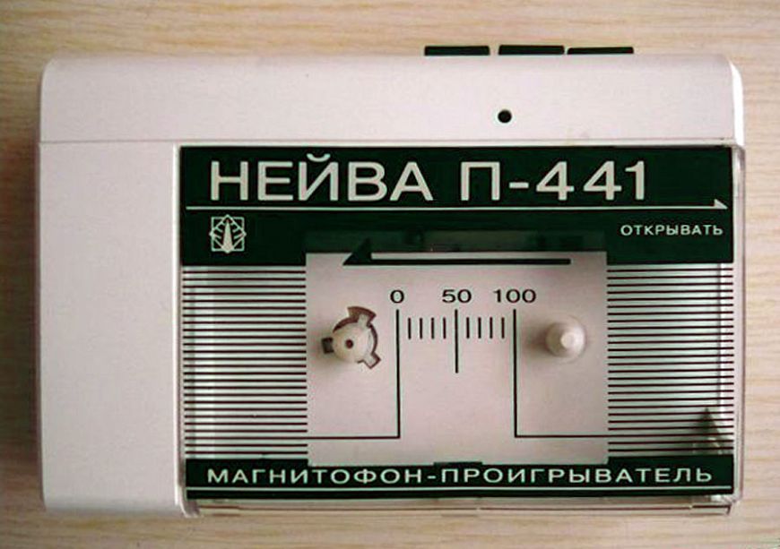 8 постсоветских кассетных плееров