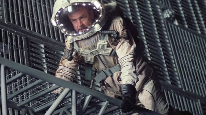 Чужая земля / Outland (1981)