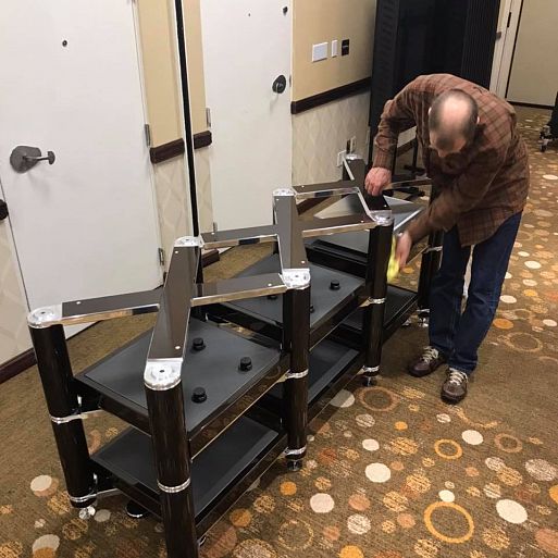 Critical Mass OLYMPUS V12 Luxury