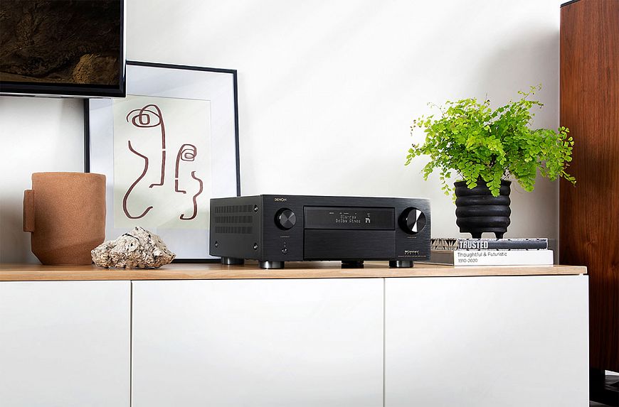 AV-ресивер Denon AVC-X6700H