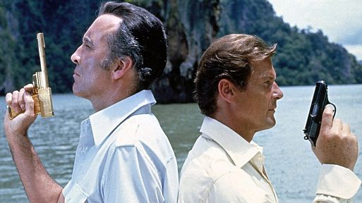 7. «Человек с золотым пистолетом» / The Man with the Golden Gun (1974)