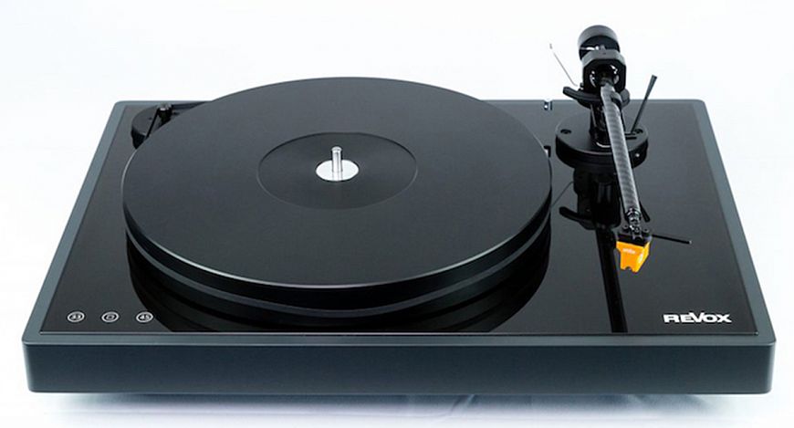 7. Revox Studiomaster T700