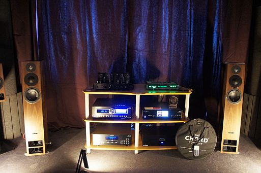 Акустика PMC twenty5.26, сетевой стример Cary Audio DMS-500, CD-проигрыватель Cary Audio DMC-600 SE и интегральный усилитель с ЦАП Cary Audio SI-300.2d