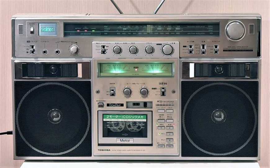 50 лучших винтажных кассетных магнитол