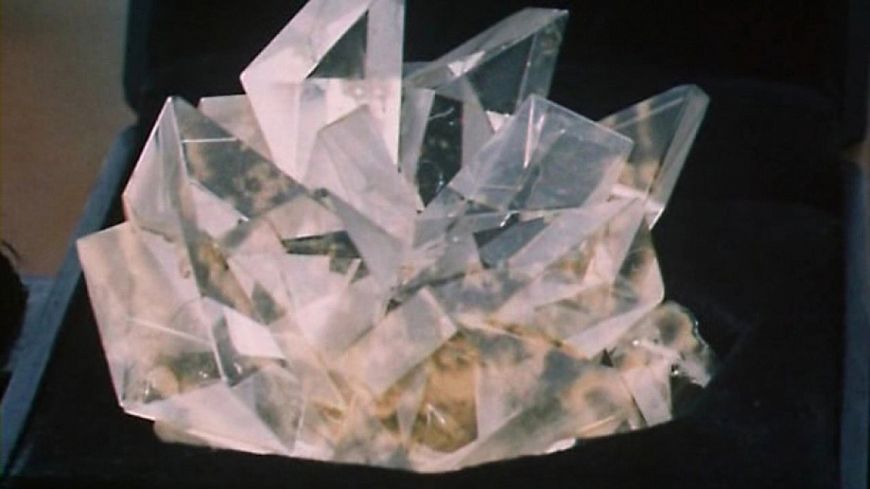 9. Сто лет тому вперед (2021)