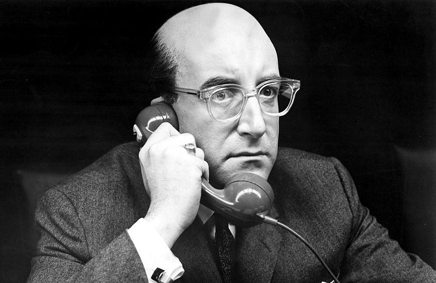 2. Доктор Стрейнджлав, или Как я научился не волноваться и полюбил атомную бомбу / Dr. Strangelove, or How I Learned to Stop Worrying and Love the Bomb (1964)