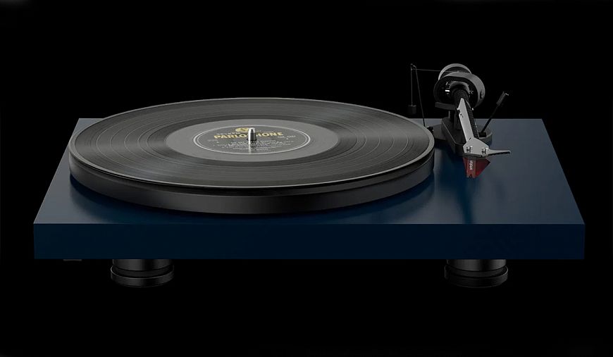 Проигрыватель виниловых пластинок Pro-Ject Debut Carbon EVO