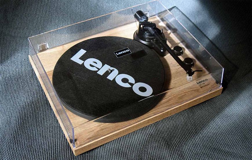 Проигрыватель виниловых пластинок Lenco LBT-188