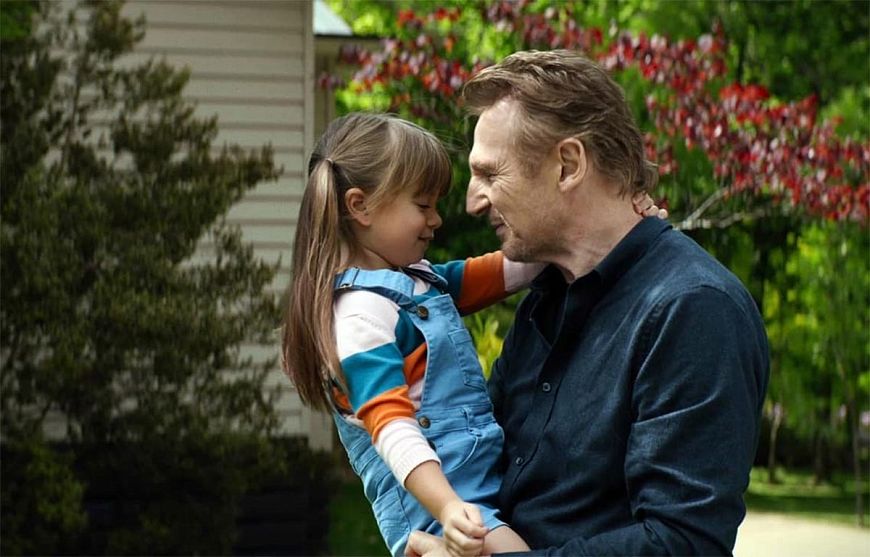 Игра теней / Blacklight (2022)