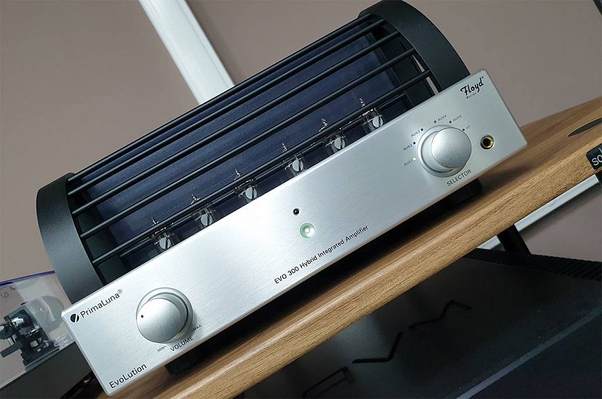 Интегральный гибридный усилитель Primaluna EVO 300 Hybrid