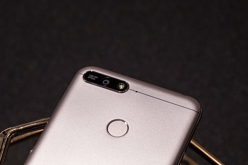 Доступный смартфон Honor 7A Pro