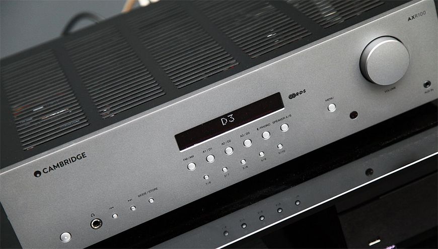 Стереофонический ресивер Cambridge Audio AXR100