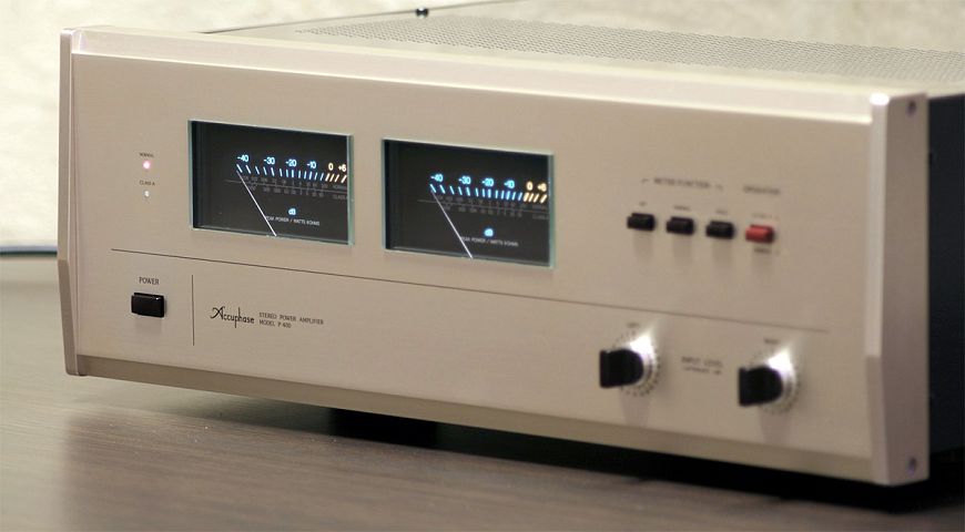 Accuphase P-400 (1979)