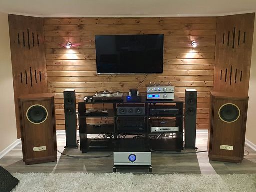 День открытых дверей Tannoy в "Галерее Назаров"