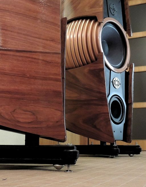 Sculpture Audio Chrysalis Magna