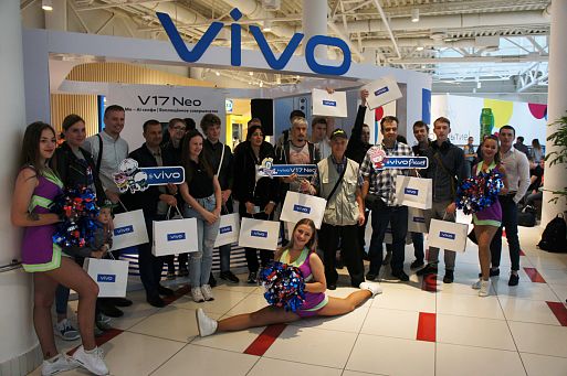 Смартфон Vivo V17 Neo представлен в Москве