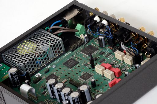 ЦАП Mytek Brooklyn DAC+ и наушники Audeze LCD2 Closed Back