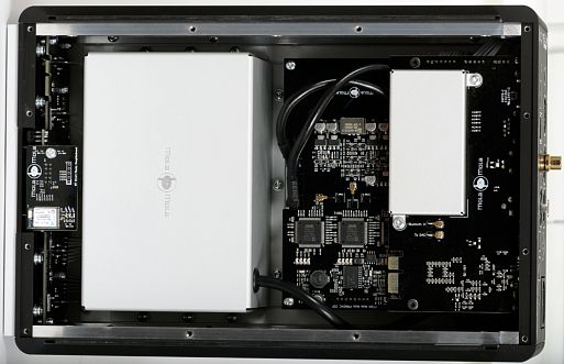 Внешний ЦАП с предварительным усилителем и усилителем для наушников Mola-Mola Tambaqui