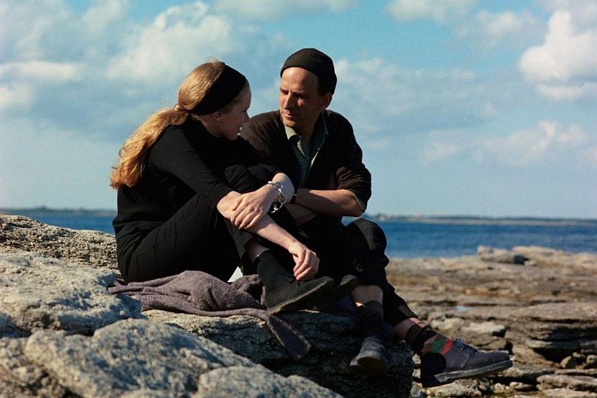 8. Остров Бергмана / Bergman Island (2021)