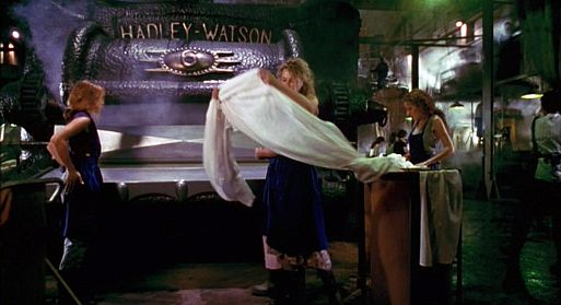 Гладильная машина – «Давилка» / The Mangler (1995)