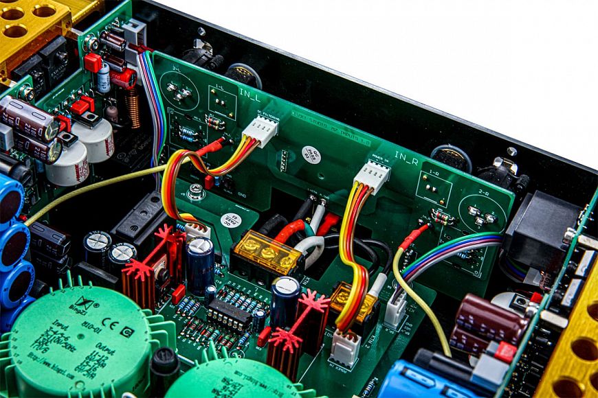 Стереофонический усилитель мощности Kinki Studio ЕХ-М7