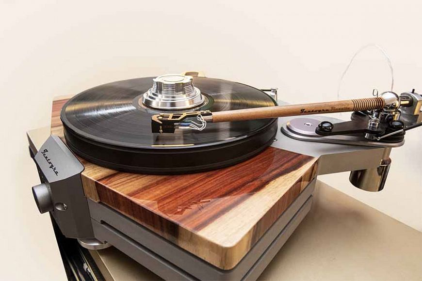 Tentogra WOWO — проигрыватель виниловых пластинок на батарейках