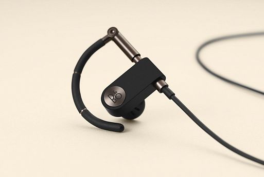 B&O Play Earset