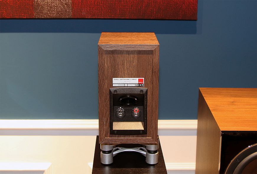Полочные акустические системы DALI Opticon 1 mk2