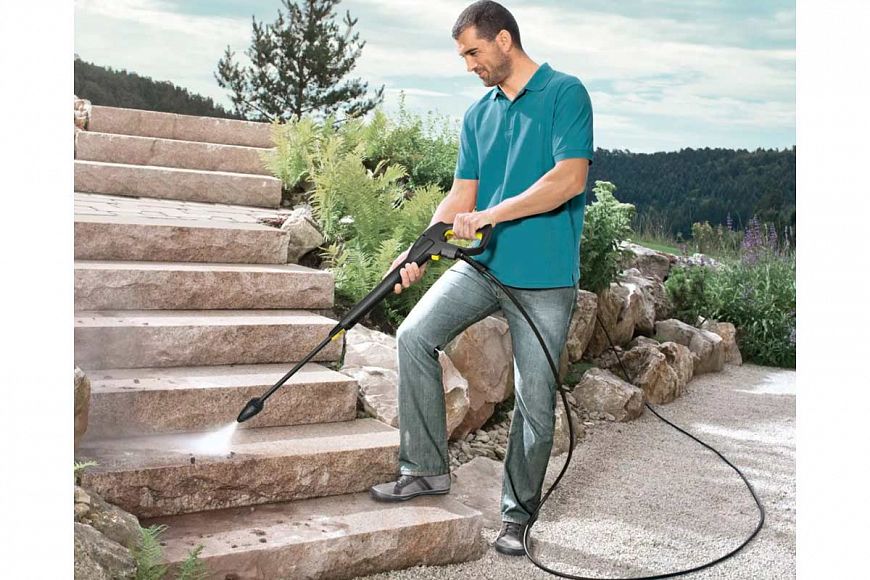 Мини-мойка Kärcher K5 Football Edition