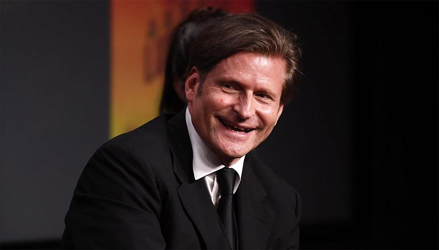 Криспин Гловер (Crispin Glover), отец Марти