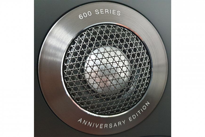 B&W 600 S2 Anniversary Edition – юбилей на троих