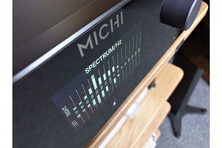 Интегральный усилитель Rotel Michi X3