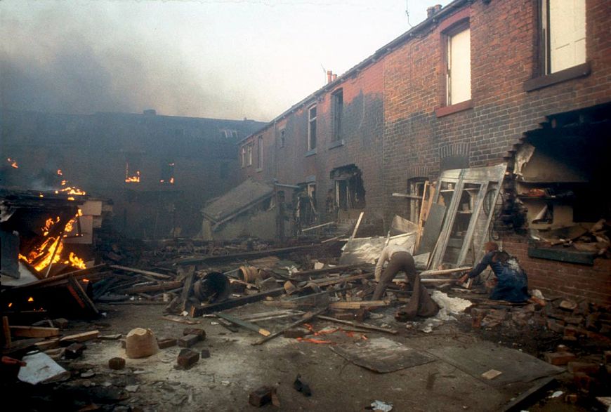 4. Нити / Threads (1984)