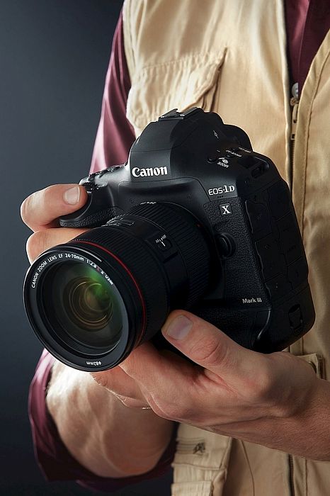 Камера Canon EOS 1D X Mark III