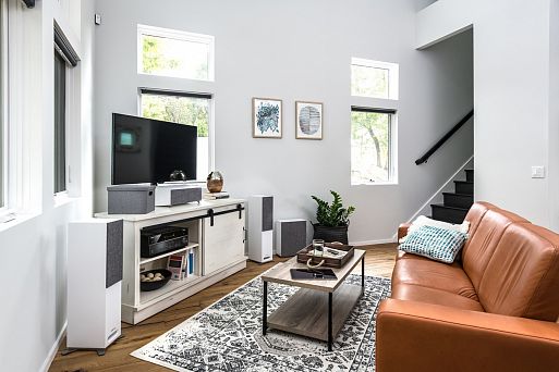 Комплект домашнего кинотеатра Yamaha HTR-5072 и JAMO Studio 8