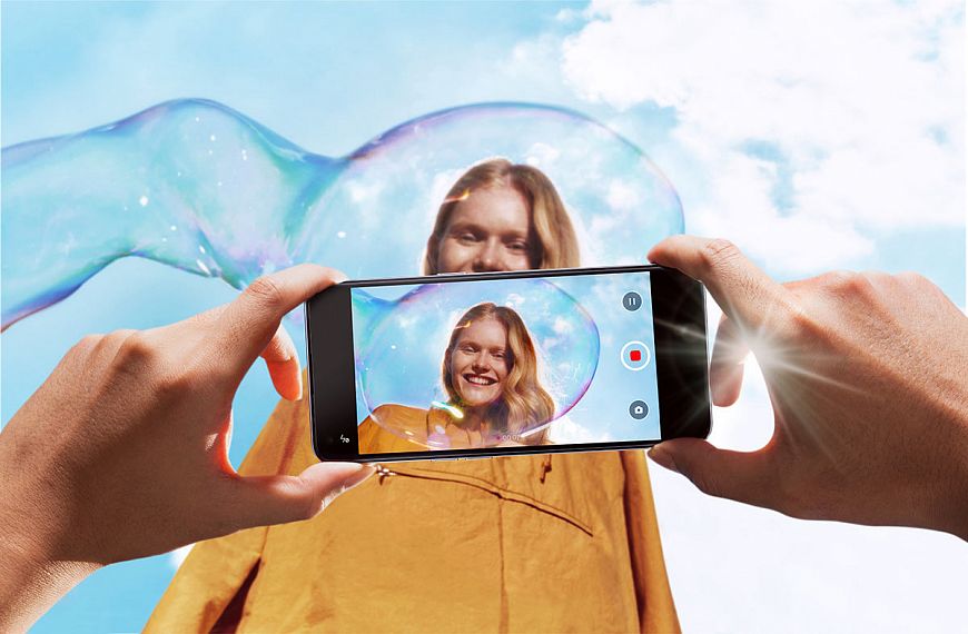 Новые смартфоны OPPO серии Reno5