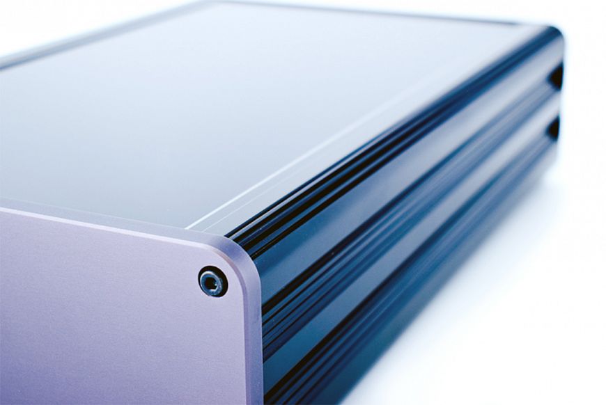 KJF SA-01 — компактный двухканальный усилитель мощности