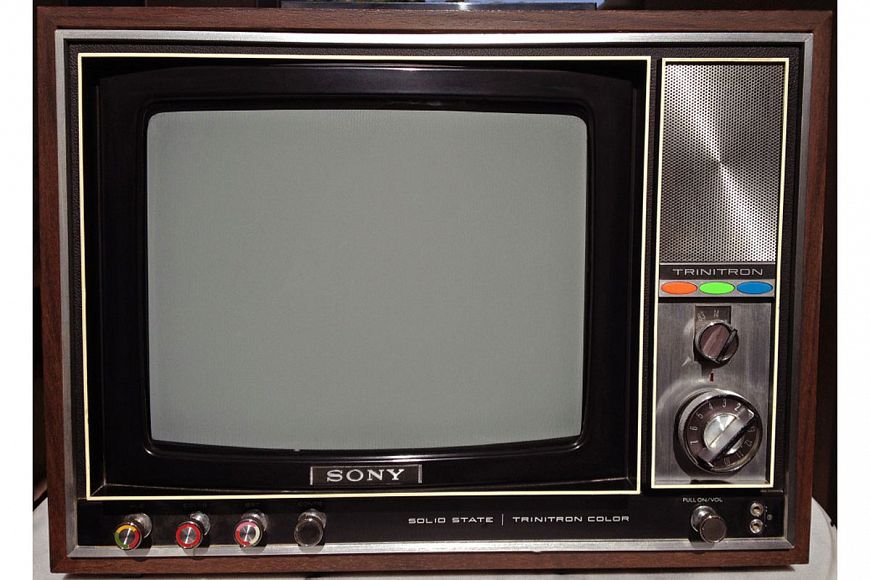 Sony KV-1210U – 1970 г.