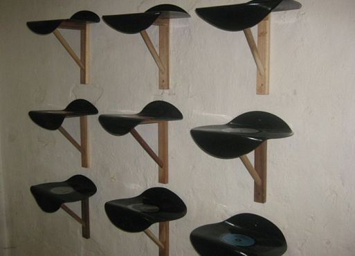 Предметы быта, сделанные из виниловых пластинок