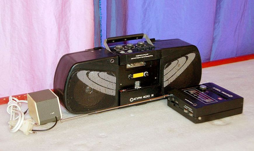 8 постсоветских кассетных плееров