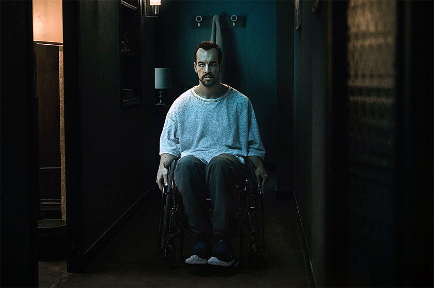 Парамедик / El practicante (2020)