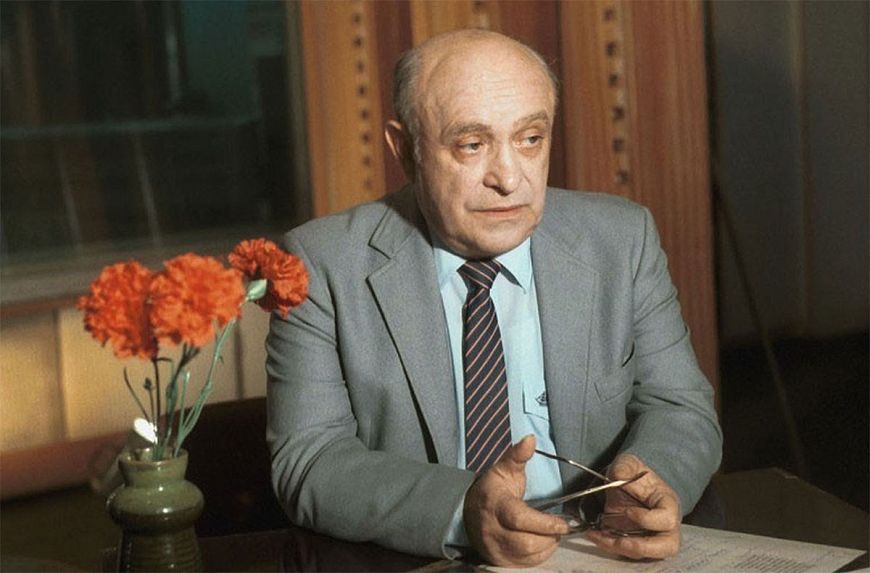 Ролан Быков