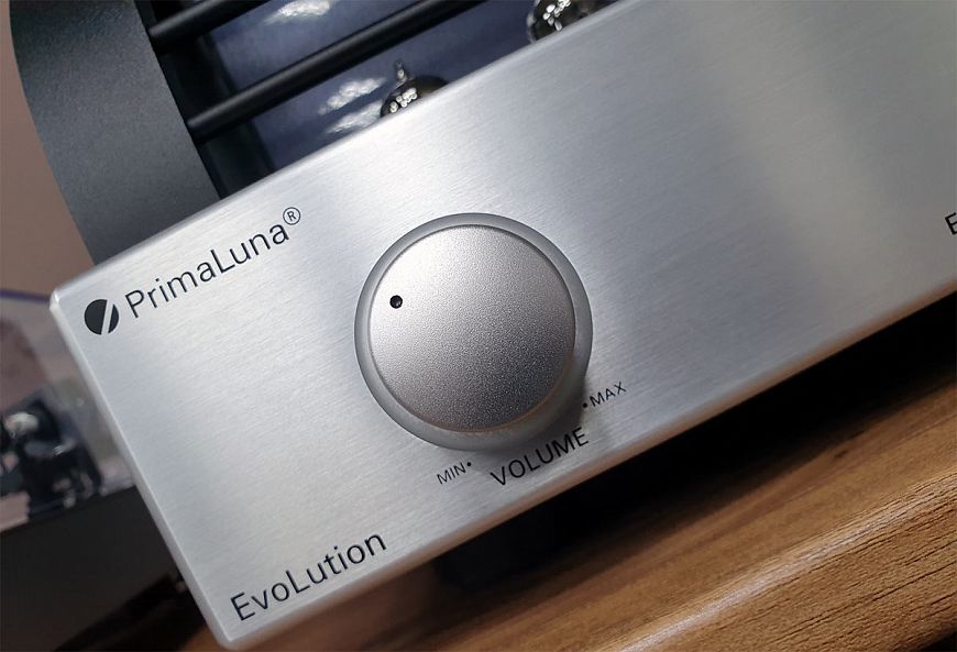 Интегральный гибридный усилитель Primaluna EVO 300 Hybrid