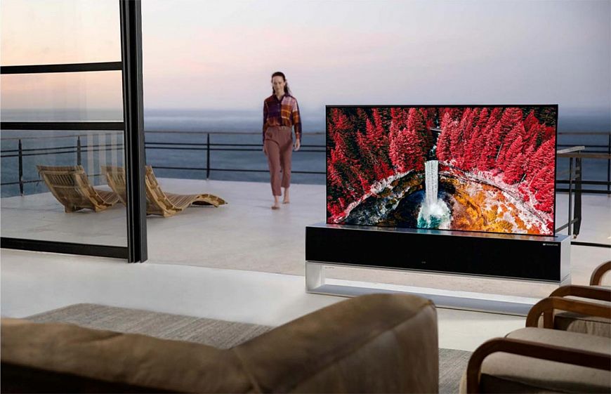 Презентация телевизора LG SIGNATURE OLED R в Пушкинском музее