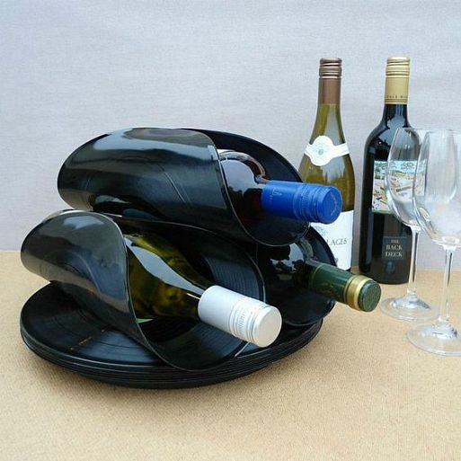 Предметы быта, сделанные из виниловых пластинок